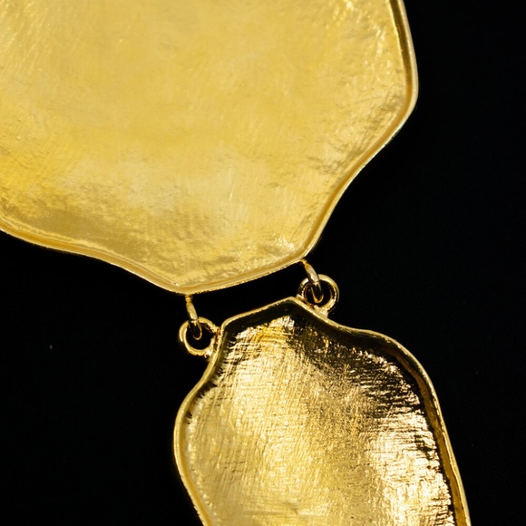 Chanel Pre-Fall 2019 Serpent Necklace - Picture 8 of 8